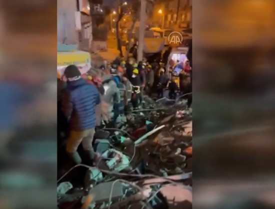 Yaşlı qadın 122 saatdan sonra xilas edildi-VİDEO