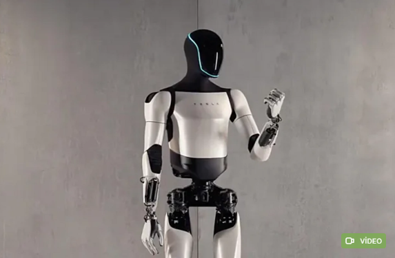 "O, artıq aktyor deyil" – "Optimus" robotundan canlı performans