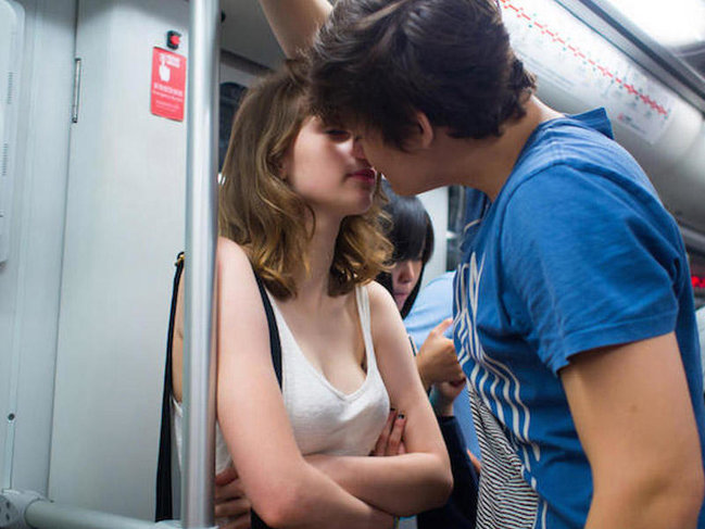 Bakıda qorxmadan öpüşmək üçün münasib yerlər - FOTOLAR