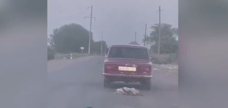 İtləri avtomobilə bağlayıb sürüyən şəxs müəyyən edildi - YENİLƏNİB + VİDEO