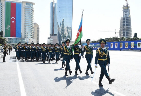 Azərbaycan Ordusunun yaradılmasından 102 il ötür