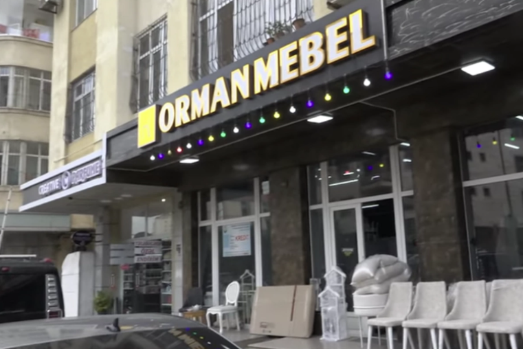 Bakıda mebel mağazasında özbaşınalıq - "Kameranı söndürün, rahat söhbət edək..."