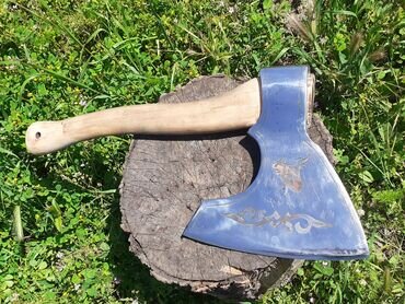 Kişi keçmiş arvadını uşaqlarının gözü qarşısında baltaladı - YENİLƏNİB