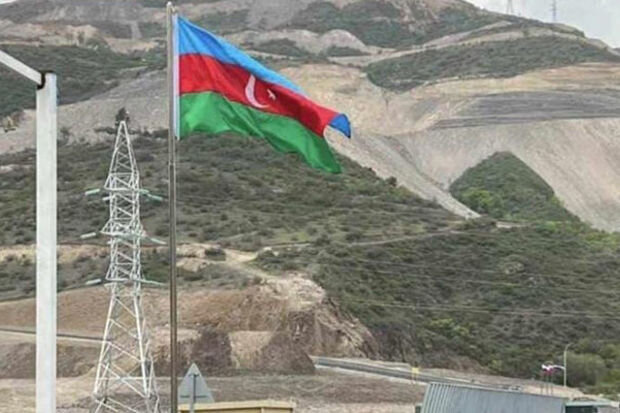 Yeni sərhəd-buraxılış məntəqəsində bayrağımız ucaldıldı - FOTO