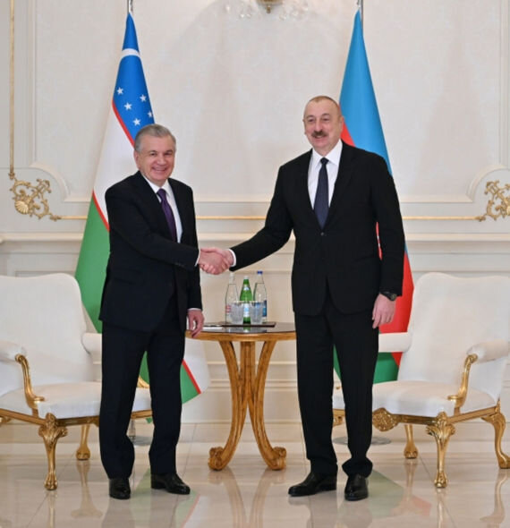 İlham Əliyev Özbəkistan Prezidenti Şavkat Mirziyoyev ilə görüşüb - FOTO