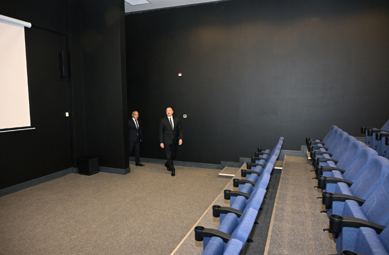 İlham Əliyev Səməd Vurğun adına Yaradıcılıq Evinin açılışında iştirak edib