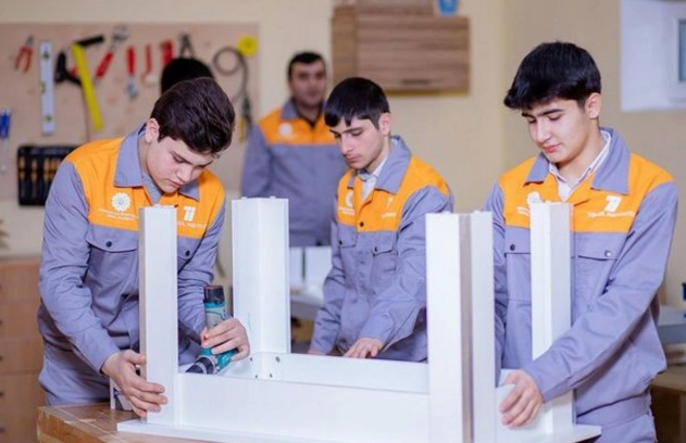 Peşə təhsili üzrə bəzi ixtisaslar tamamilə qəbuldan çıxarılacaq - SƏBƏB