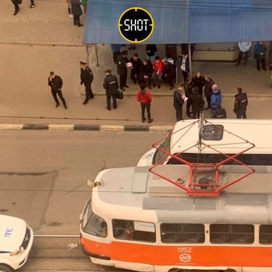 13 yaşlı oğlan bərkdən danışdığı üçün tramvayda ölümcül döyüldü - FOTO/VİDEO