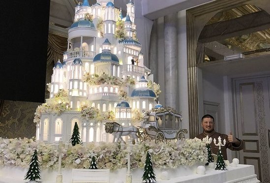 Biznesmen qızının möhtəşəm toyundan görüntülər - VİDEO