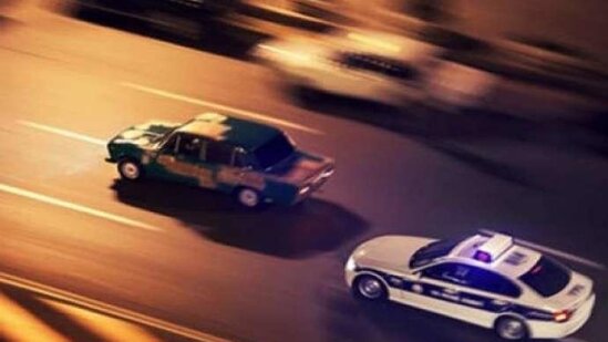 Bakıda "avtoş"luq edən taksinin görüntüləri - DYP avtomobilinin qarşısında - VİDEO