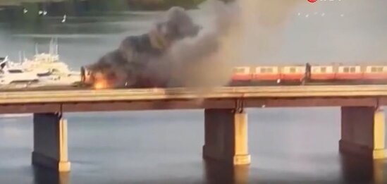 Yanan qatardan belə xilas oldular-VİDEO