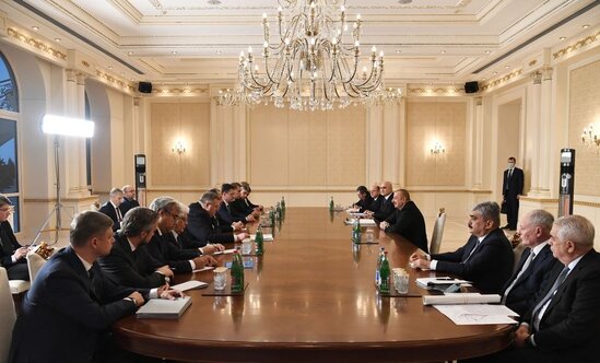Prezident İlham Əliyev Rusiyanın xarici işlər naziri Sergey Lavrovu qəbul edib - FOTO