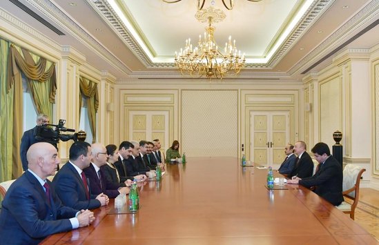 Президент Ильхам Алиев принял главу группы межпарламентской дружбы Турция-Азербайджан (ФОТО)