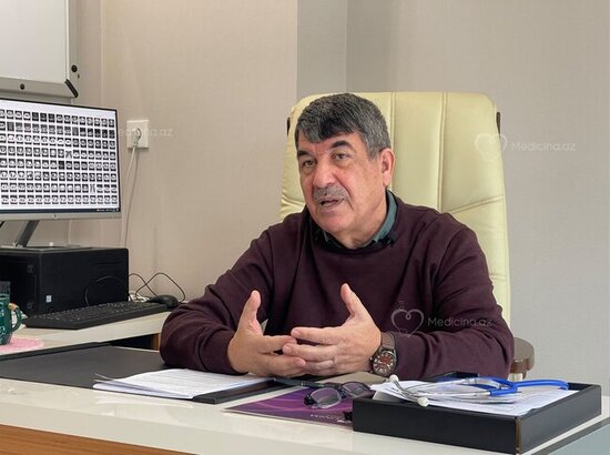 Azərbaycanlı professor 4 doza COVID peyvəndi vurdurub - "İki doza Cinovac, iki Pfizer, 5-ci də olacaq"