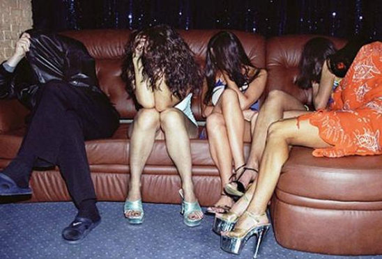 Bakının intim xidmət göstərən masaj salonlarından gizli çəkiliş - Son dəqiqə - VİDEO