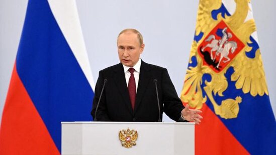 Putin BƏƏ prezidenti ilə telefon danışığı aparıb