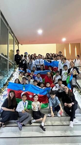 Sinqapurda keçirilən Beynəlxalq Olimpiadada azərbaycanlı şagirdlər medallar qazandılar