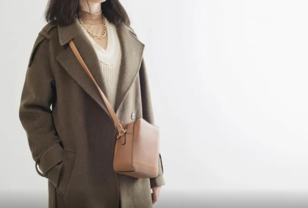 Qadını cavan göstərən geyim rəngi: 6 uğurlu çalar