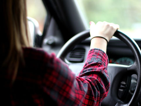 Vaqif Əsədov: "Qadınlar güzgüyə az baxsınlar"