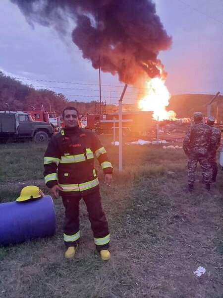 Xankəndi sakini illər sonra öz torpağında yanğını söndürdü - Foto