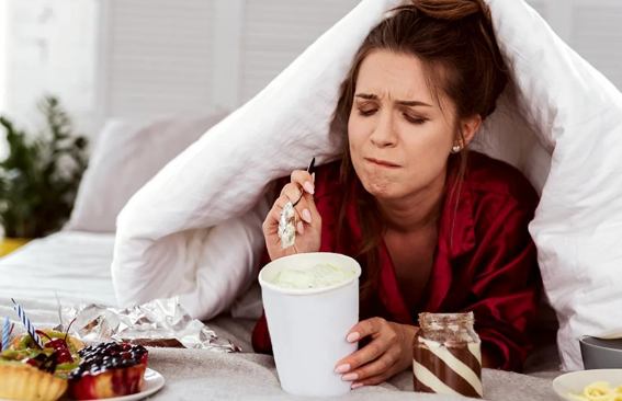 Mental sağlamlıq üçün "qara siyahı": Hansı üç qidadan uzaq durmalıyıq?