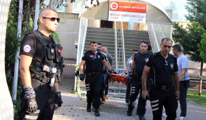 63 yaşlı kişi məsciddə namaz qılarkən öldürülüb