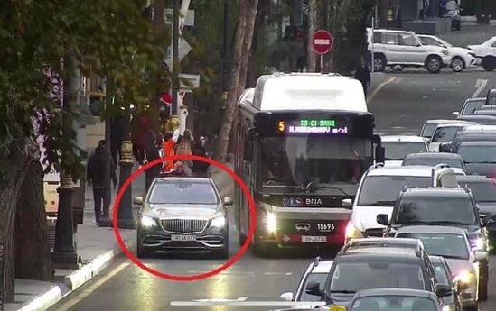 Bakıda qaydanı pozan AA seriyalı "Maybach" kimindir? - FOTO