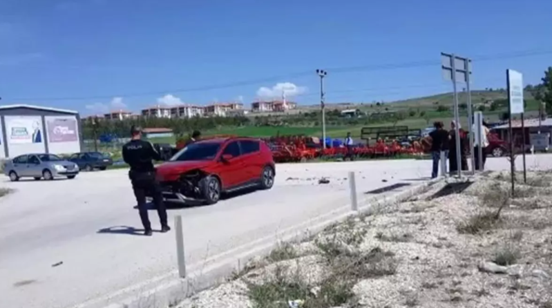 Motosiklet avtomobillə toqquşdu: 22 YAŞLI GƏNC ÖLDÜ