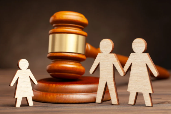 Uşağın qəyyumluğu hansı meyarlar əsasında müəyyən edilir? - AÇIQLAMA