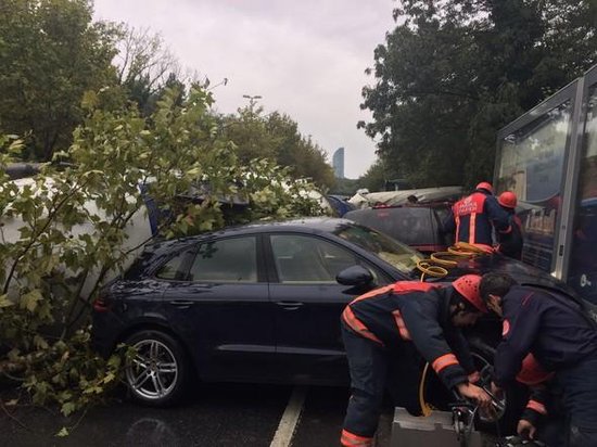 QANDONDURAN QƏZA! Beton mikser yolu döyüş meydanına çevirdi – FOTOLAR