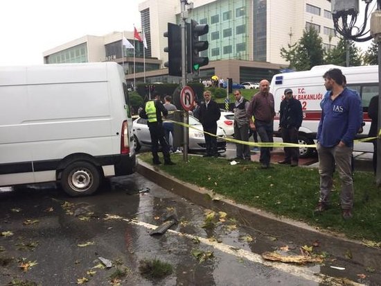 QANDONDURAN QƏZA! Beton mikser yolu döyüş meydanına çevirdi – FOTOLAR