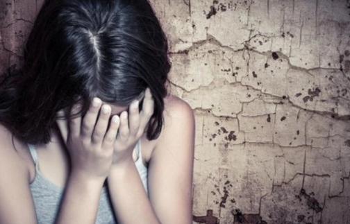 Bakıda atanın qızını cinsi zorakılıqla hədələdiyi iddia olunur - Polis araşdırmaya başladı