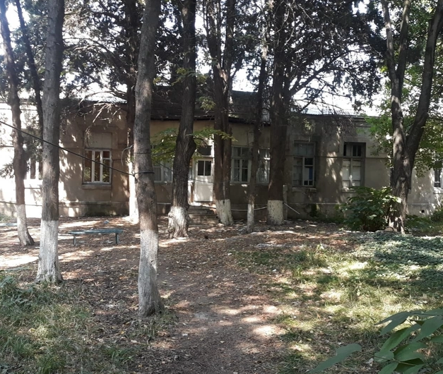 Bir əsrə şahidlik edən binaya niyə sahib çıxan yoxdur?