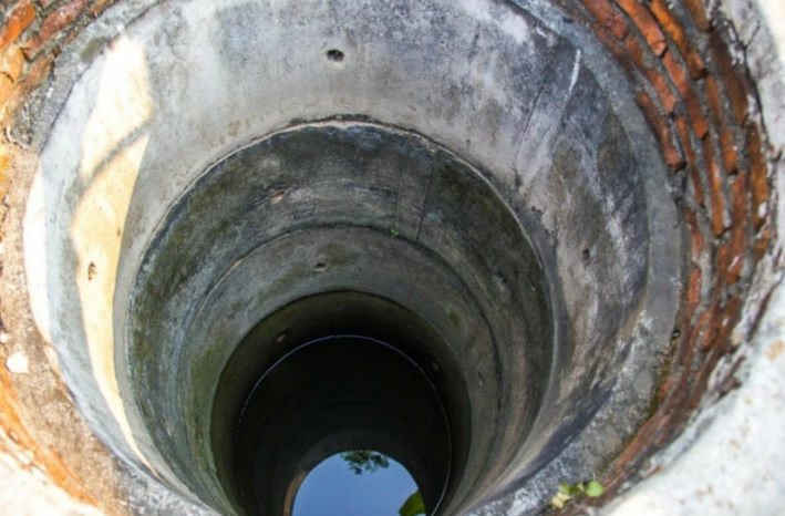 İsmayıllıda bir yaşlı körpə su quyusuna düşərək ölüb