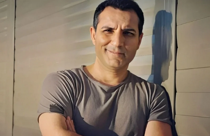 Rafet El Roman "Ay bəri bax"ı oxudu - VİDEO