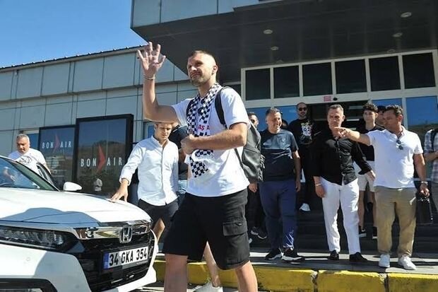 "Beşiktaş" "Milan"ın hücumçusunu transfer etdi