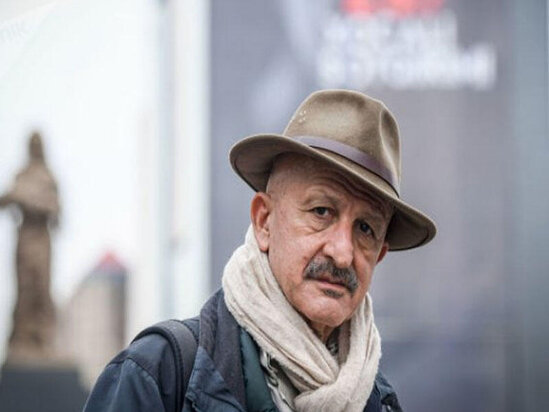 "20 Yanvar günü ev paltarı geyinib, əlimə dəsmal aldım, özümü elə göstərdim ki..."