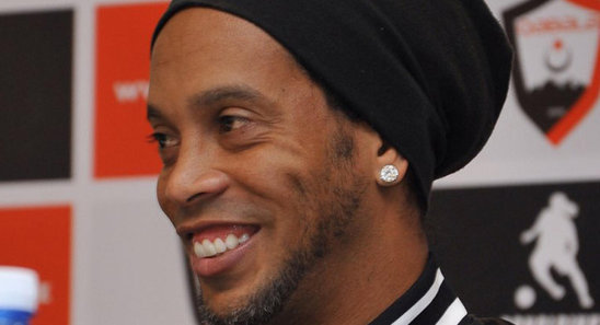 TƏCİLİ! "Qəbələ"də oynayaram - Ronaldinyo