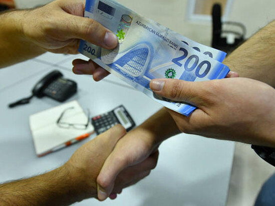 Daha bir məktəbdə rüşvət QALMAQALI: Direktorun səsyazısı yayıldı - VİDEO