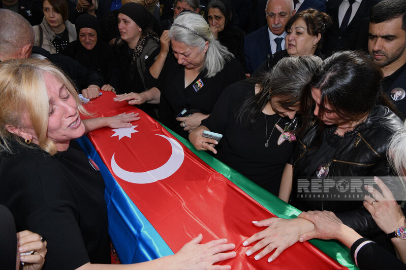 Daşaltıda 31 il sonra meyitinin qalıqları tapılan şəhidlə vida mərasimi başa çatıb - YENİLƏNİB - FOTO