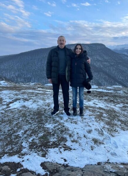 İlham Əliyev ailəsi ilə Şuşada - FOTOLAR