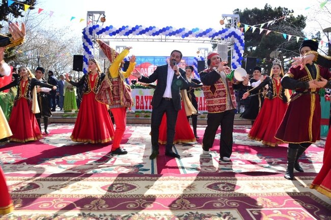 Paytaxtın Səbail rayonunda Novruz şənliyi keçirilib - FOTOLAR