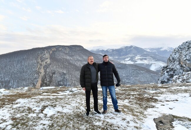 İlham Əliyev ailəsi ilə Şuşada - FOTOLAR