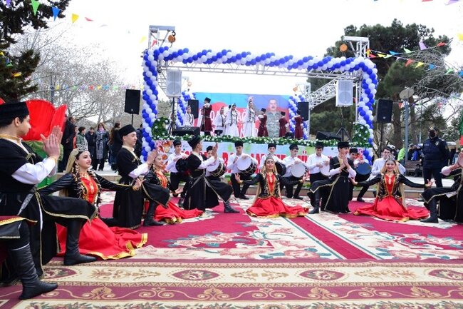 Paytaxtın Səbail rayonunda Novruz şənliyi keçirilib - FOTOLAR