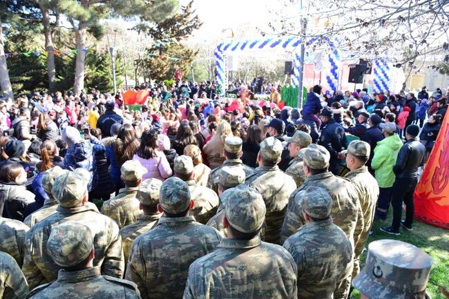 Paytaxtın Səbail rayonunda Novruz şənliyi keçirilib - FOTOLAR