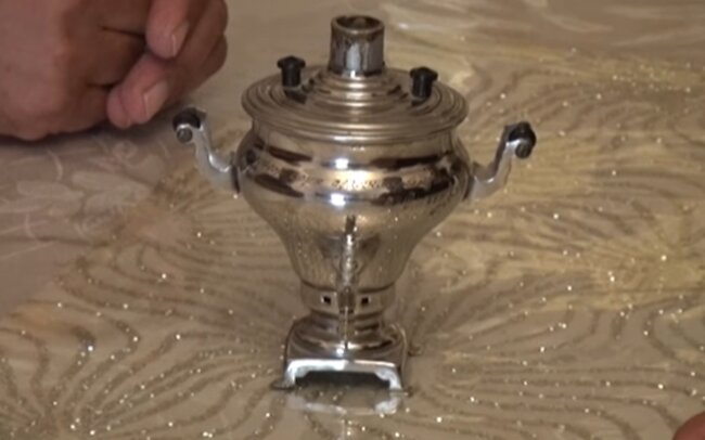 Qazimiz Şuşada tapdığı samovarın sahibini axtarır - Video