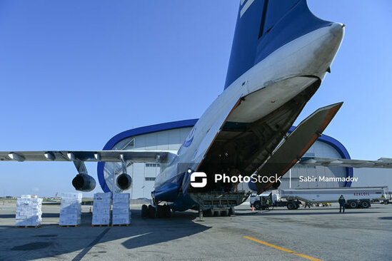 Azərbaycan ukraynalı qaçqınlar üçün növbəti dəfə humanitar yardım göndərdi - FOTO
