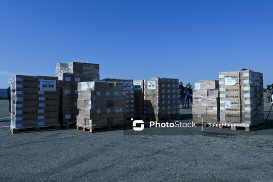 Azərbaycan ukraynalı qaçqınlar üçün növbəti dəfə humanitar yardım göndərdi - FOTO