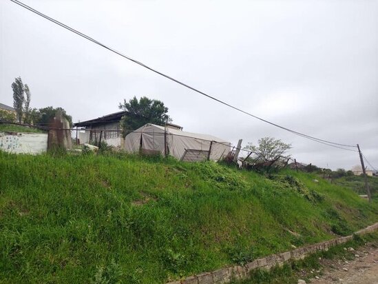 Azərbaycanda torpaq sürüşməsi - Sakinlər təxliyə olundu - VİDEO