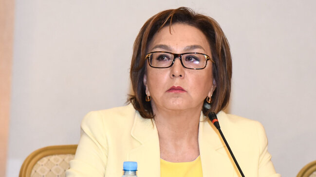 Heydər Əliyev Məleykə Abbaszadəyə qəbul imtahanları ilə bağlı hansı tapşırıqlar veribmiş?